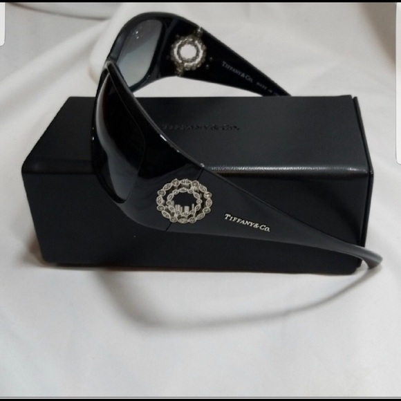 Authentic Tiffany oversized sunglasses 4004-b - Picture 3 of 8